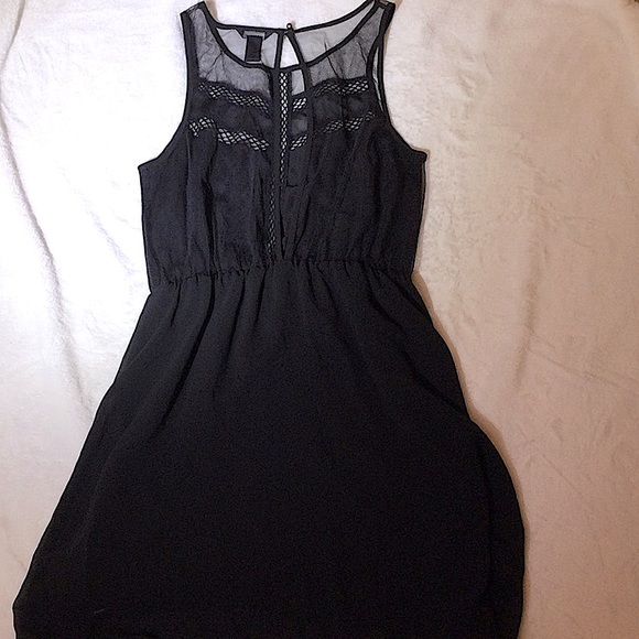 ⭐️ Forever 21 Lace, Sheer Mesh Midi Dress - Picture 2 of 14